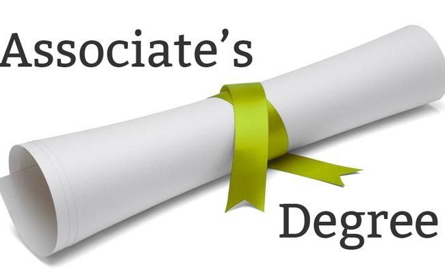 Why an Early Education Associate Degree Program Is the Right Choice for You